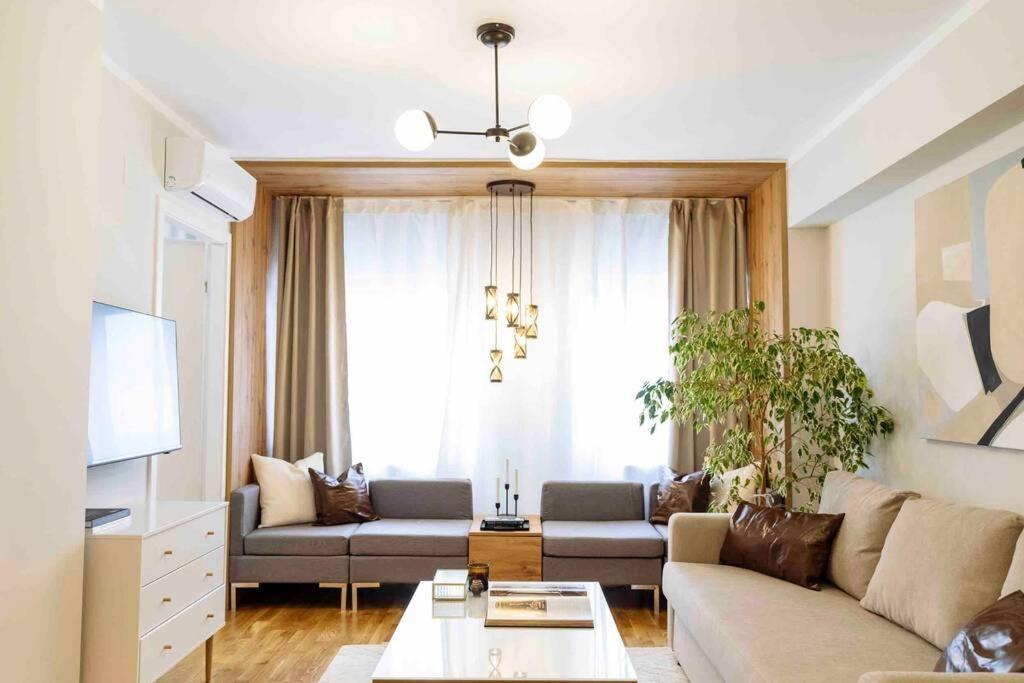 Apartamento Stunning Views 2Br Intercontinental Flat Bucarest Exterior foto