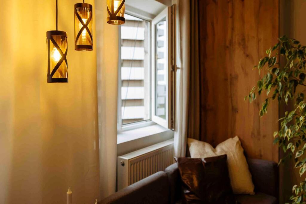 Apartamento Stunning Views 2Br Intercontinental Flat Bucarest Exterior foto