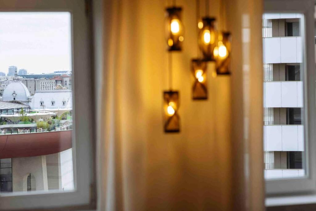 Apartamento Stunning Views 2Br Intercontinental Flat Bucarest Exterior foto